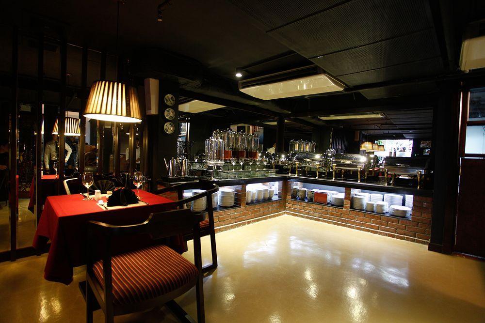 Hotel Emerald Waters Classy Hanoï