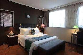 Hotel Emerald Waters Classy Hanoï